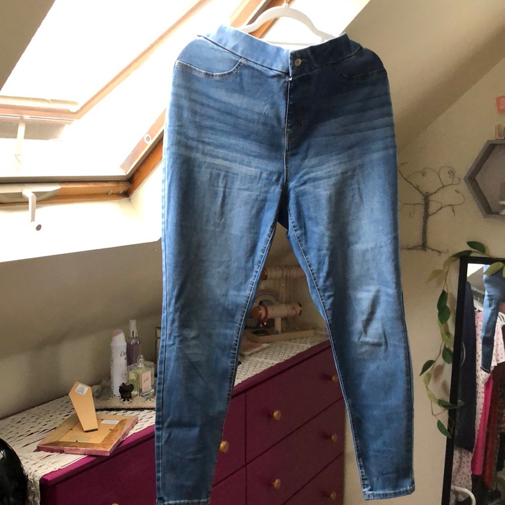NOBO super high rise medium wash jeggings